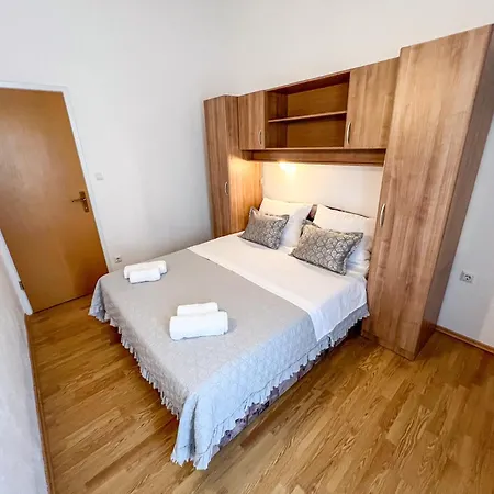 Appartamento Mira Rogoznica (Sibenik-Knin)