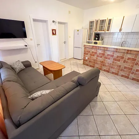 Mira Rogoznica (Sibenik-Knin)