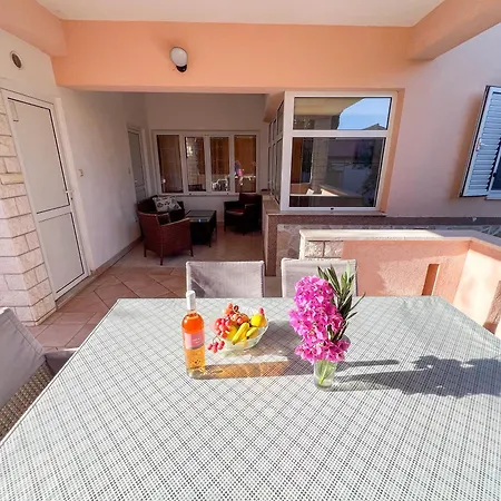 Apartament Mira Rogoznica (Sibenik-Knin)