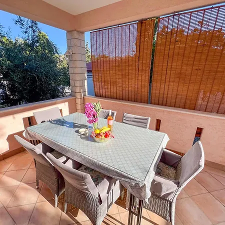 Mira * Rogoznica (Sibenik-Knin)