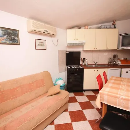 Mira Rogoznica (Sibenik-Knin)