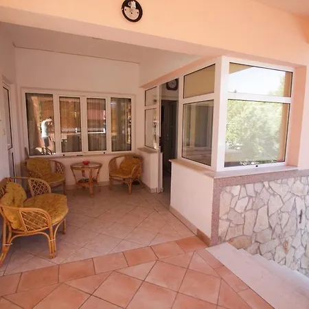 Mira Apartment
