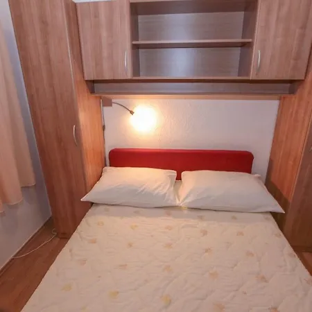 Mira * Rogoznica (Sibenik-Knin)