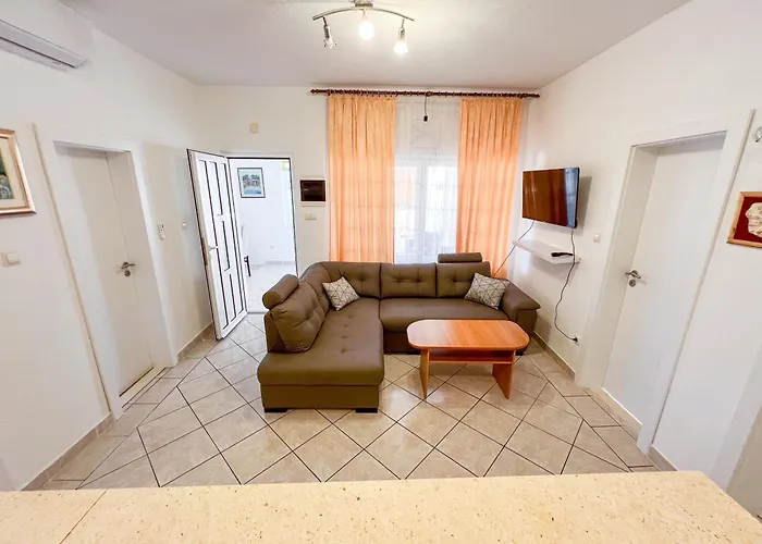 Mira Rogoznica (Sibenik-Knin)